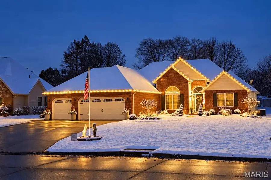 184 Heatherland Drive, Bethalto, IL 62010 - #2