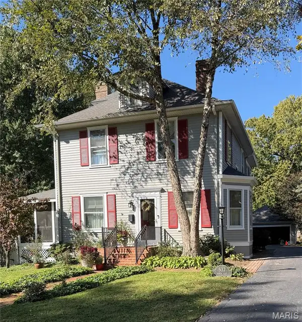 537 N Clay Avenue, Kirkwood, MO 63122