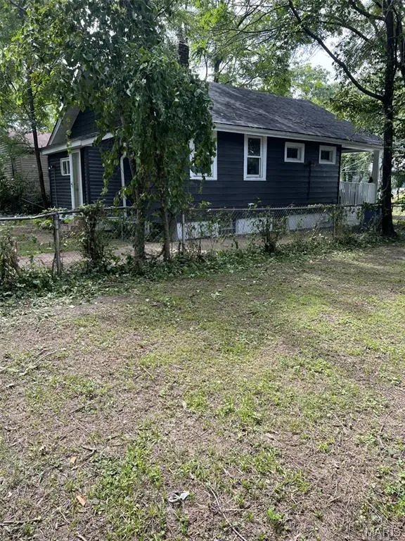 5462 Helen Avenue, Saint Louis, MO 63136 - #2