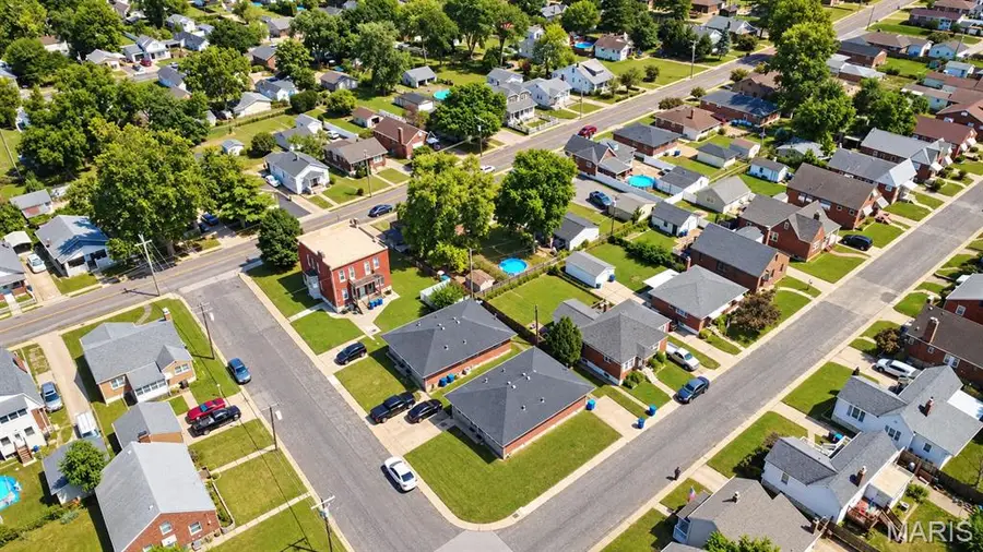 8206-8214 Steffen Avenue, Affton, MO 63123 - #3