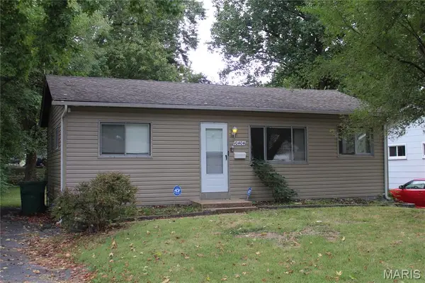 10404 Earl Drive, Riverview, MO 63136