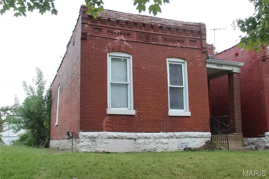 4620 Michigan Avenue, Saint Louis, MO 63111 - #2