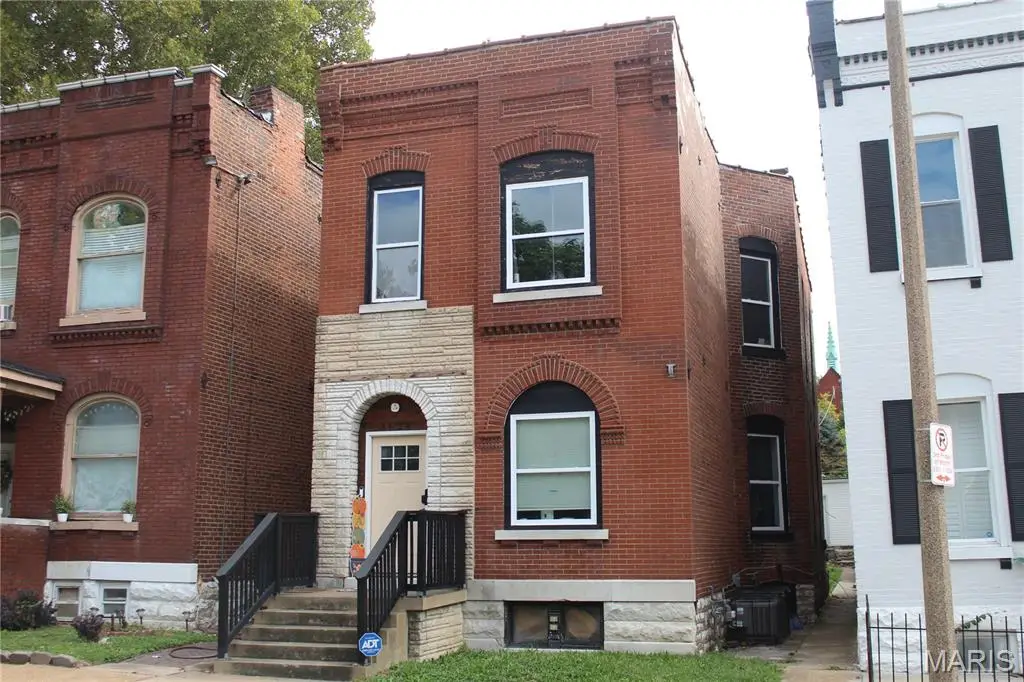 3614 Iowa Avenue, Saint Louis, MO 63118 - #1