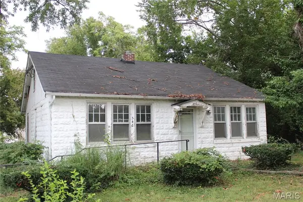 546 Holland Avenue, Webster Groves, MO 63119