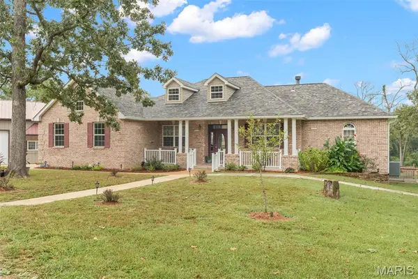 910 Oak Pass Lane, Sullivan, MO 63080