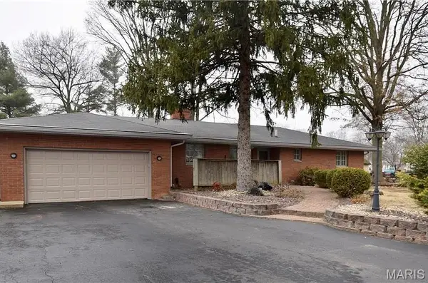 202 N Charcoal Street, Troy, IL 62294
