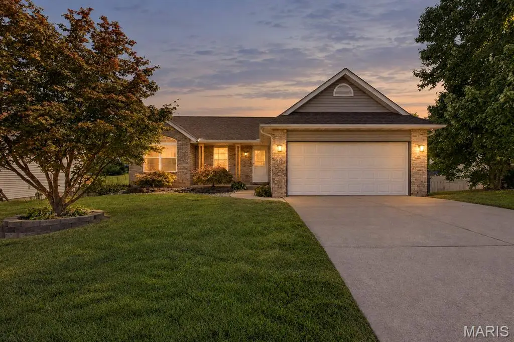 629 High School Street, Collinsville, IL 62234 - #1