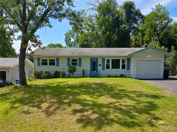 62 Bayview Court, Ferguson, MO 63135