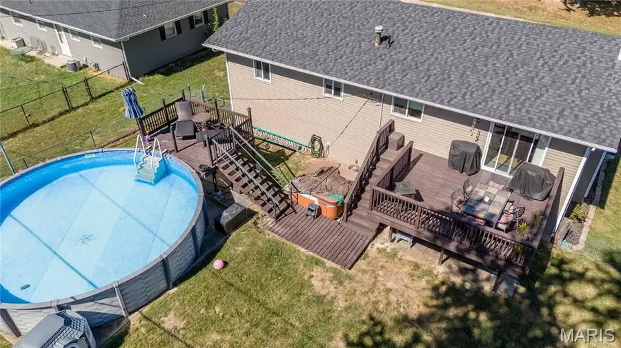 1310 Thistle Drive, Vandalia, IL 62471 - #2