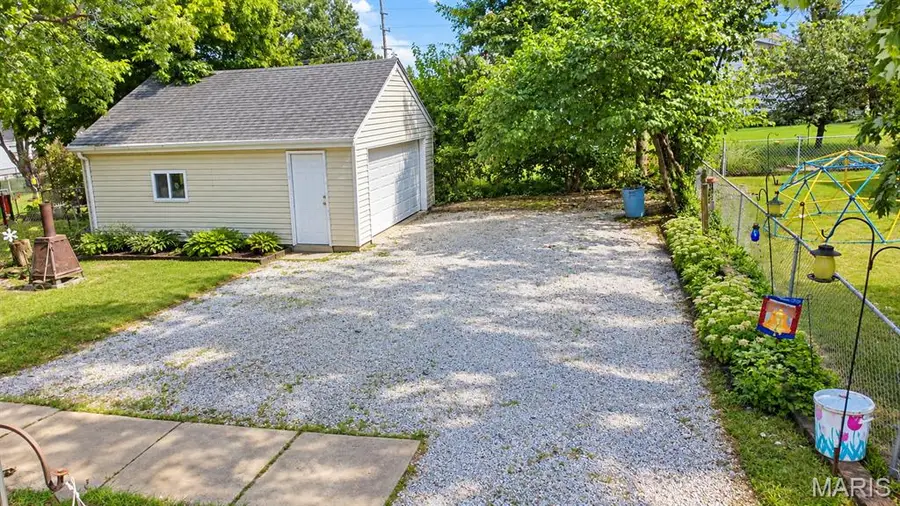 8522-8524 Mathilda Avenue, Affton, MO 63123 - #2