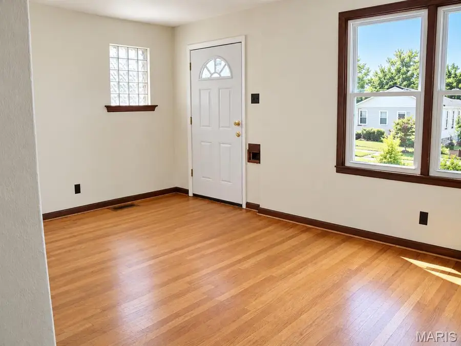 8522-8524 Mathilda Avenue, Affton, MO 63123 - #3