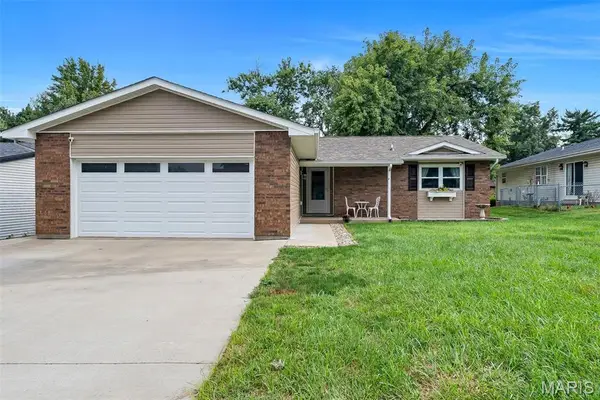 104 Meadow Lane, Columbia, IL 62236
