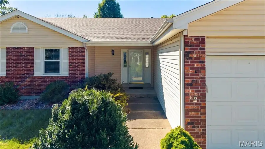 935 W Weybridge Court, Saint Charles, MO 63304 - #3