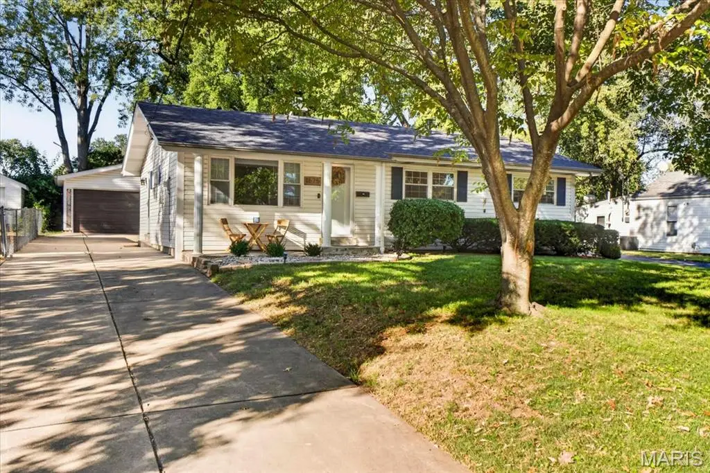 1675 Saint Catherine Street, Florissant, MO 63033 - #1