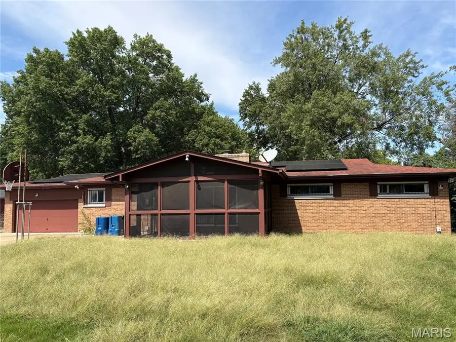 42 Harneywold Drive, Saint Louis, MO 63136 - #3
