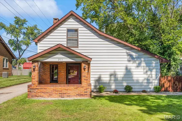 211 E Monroe Street, Belleville, IL 62220