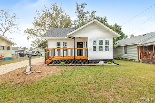 130 Harnett Avenue, Wood River, IL 62095