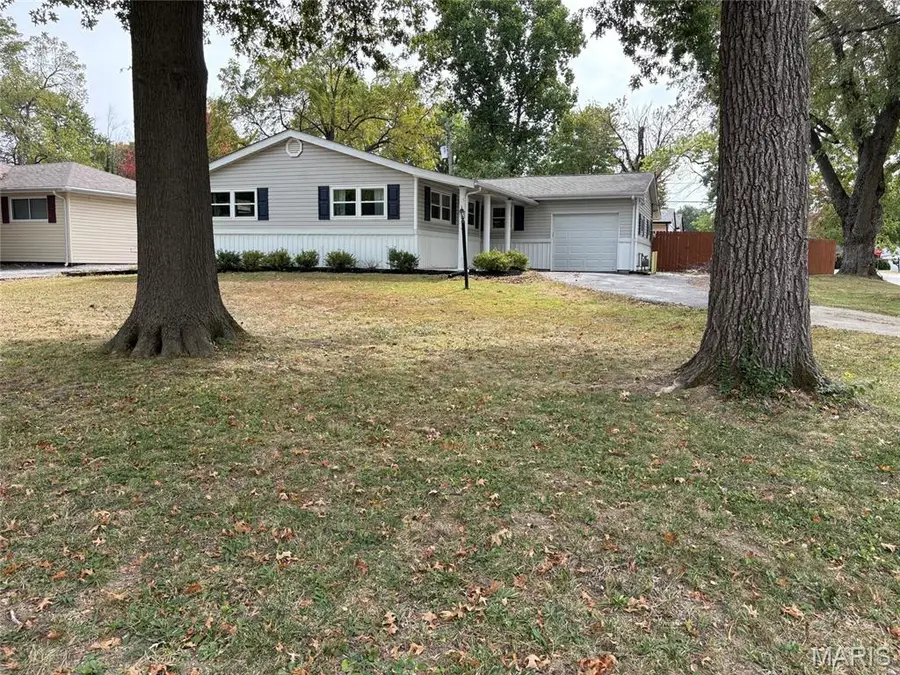 112 Kassing Avenue, Fairview Heights, IL 62208 - #2