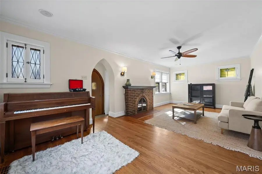 5239 Mardel Avenue, Saint Louis, MO 63109 - #3