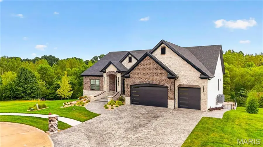 10 Crestwood Bend Court, Black Jack, MO 63033 - #2