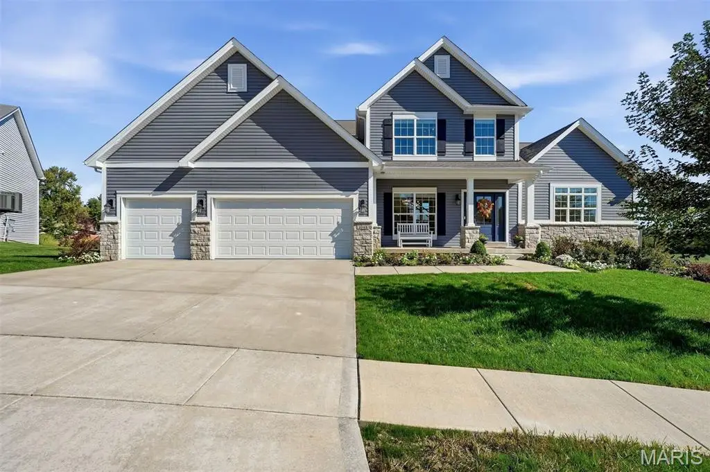 1048 Van Dyke Drive, Ballwin, MO 63011 - #1