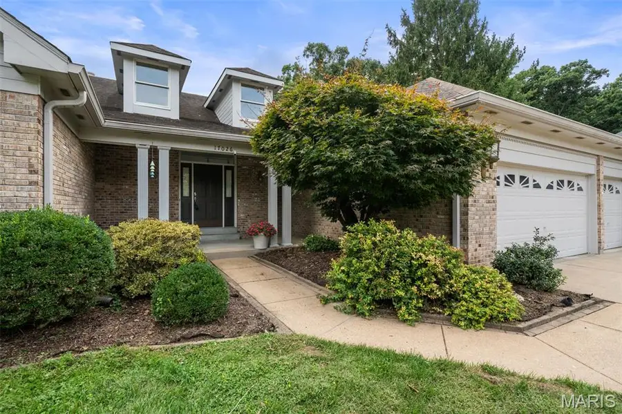 17026 Kimwood Court, Chesterfield, MO 63005 - #2