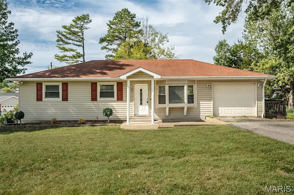 4345 Ringer Road, Mehlville, MO 63129 - #1