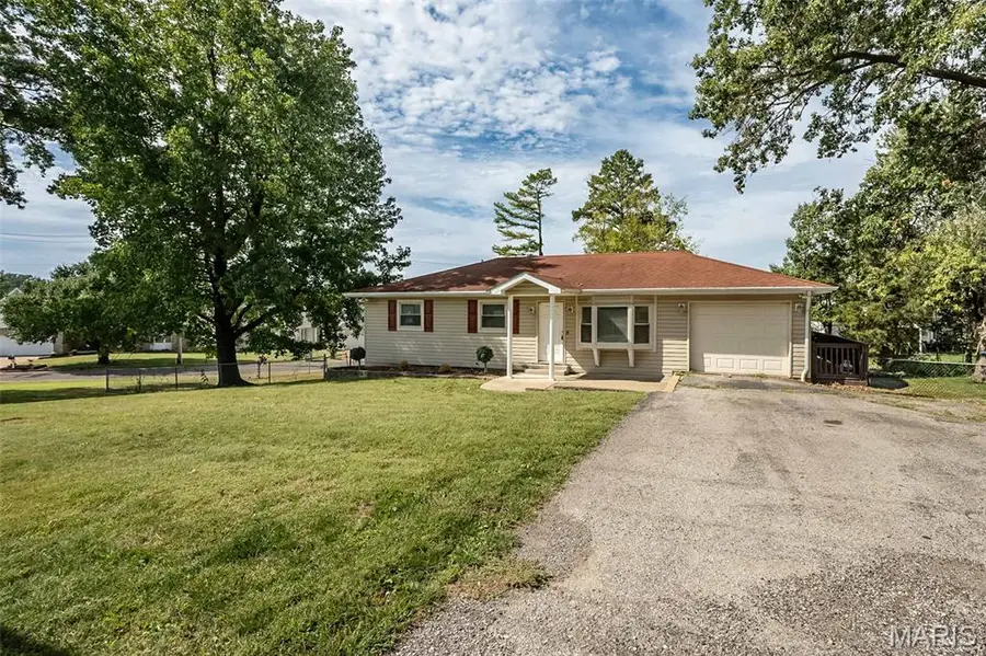 4345 Ringer Road, Mehlville, MO 63129 - #2