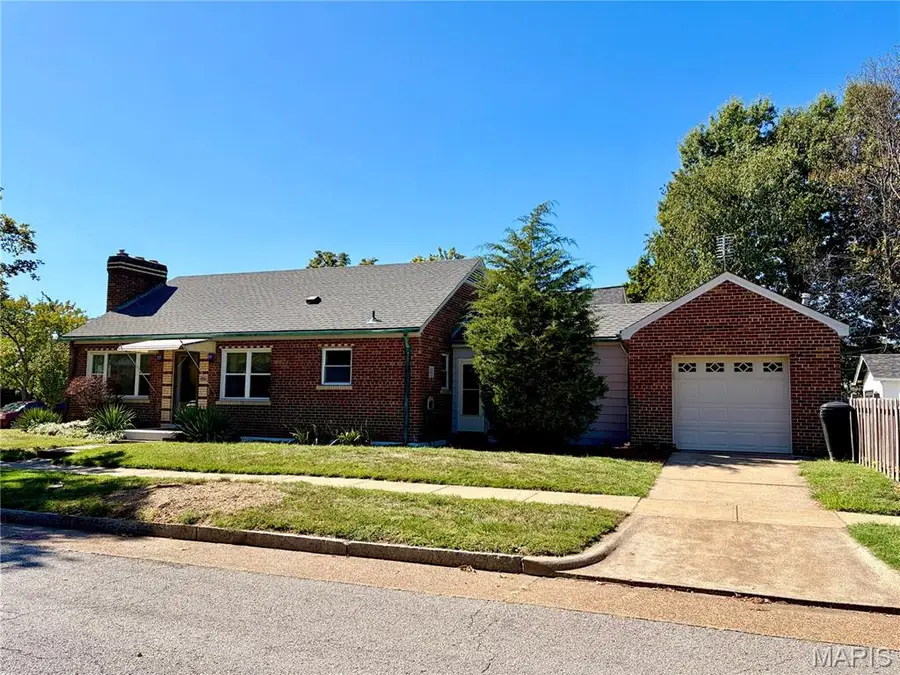 5621 January Avenue, Saint Louis, MO 63109 - #2