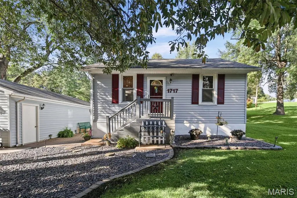 1717 S 11th Street, Belleville, IL 62226 - #1