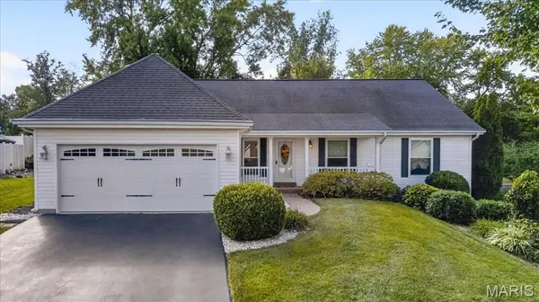 14904 Jockey Club Drive, Chesterfield, MO 63017