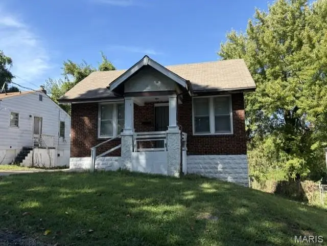 409 Abston Avenue, Ferguson, MO 63135 - #1