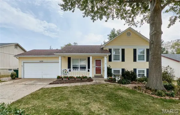 1270 Poseidon Court, St Peters, MO 63376