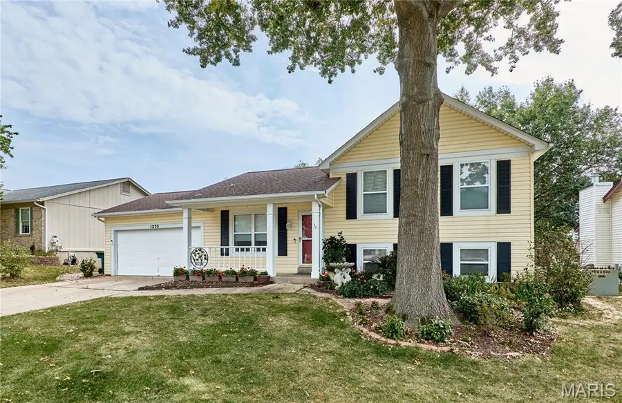 1270 Poseidon Court, Saint Peters, MO 63376 - #2
