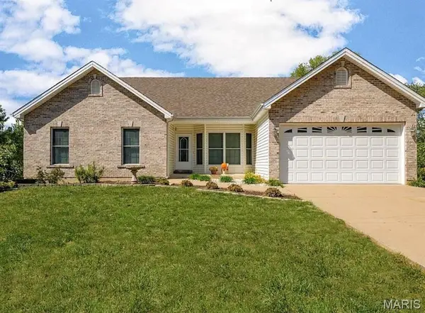 34 Saint Nicholas Court, St Charles, MO 63366