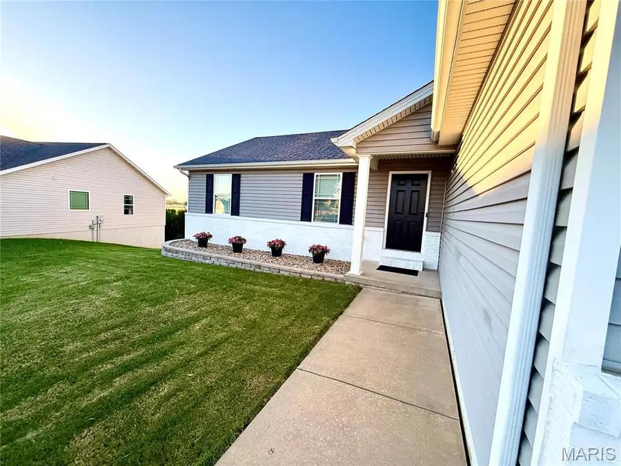 711 Ward, Waterloo, IL 62298 - #3