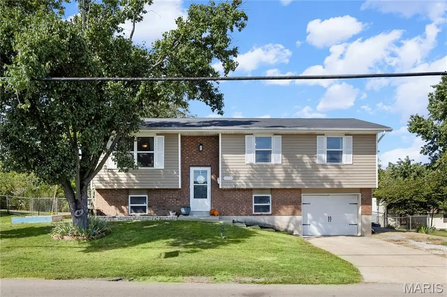 1105 Market Street, Ste Genevieve, MO 63670 - #2