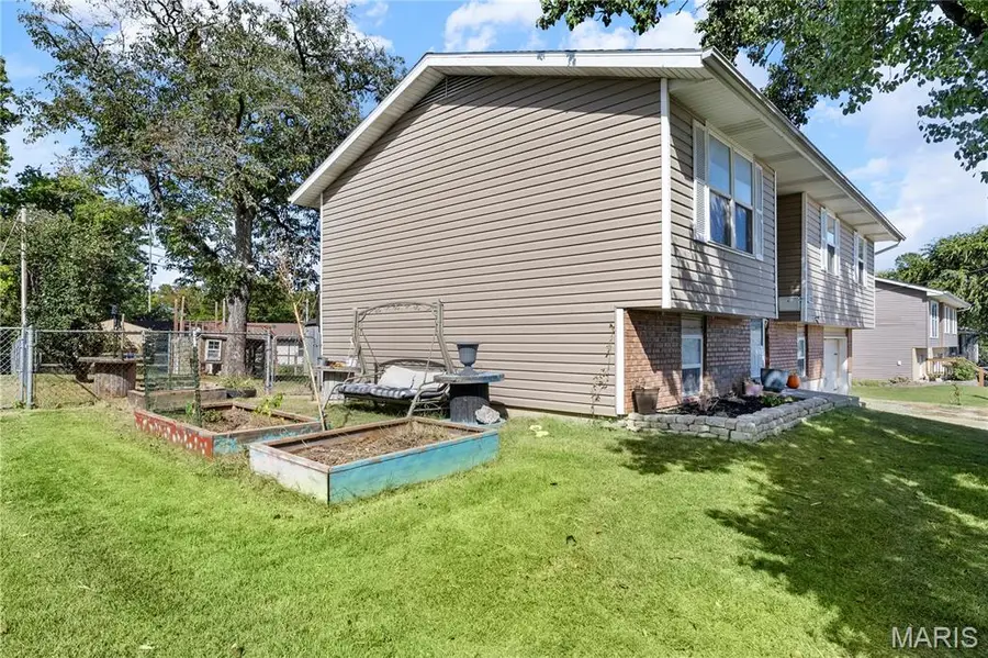 1105 Market Street, Ste Genevieve, MO 63670 - #3