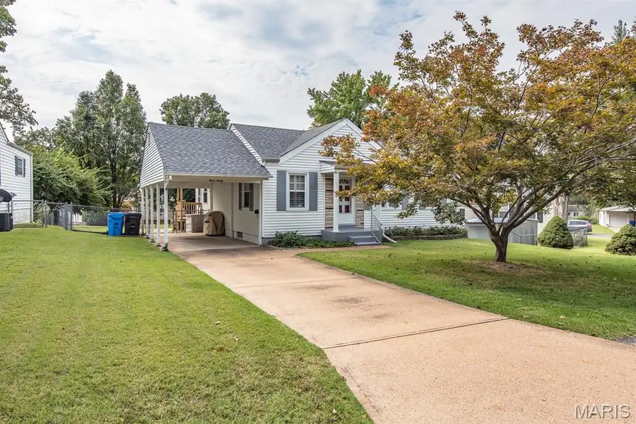 330 Derhake Road, Florissant, MO 63031 - #2