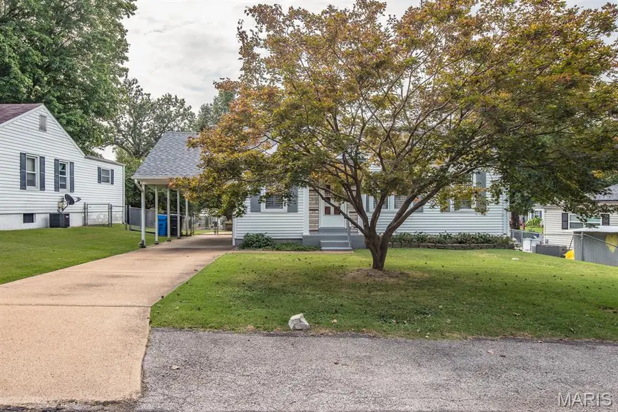 330 Derhake Road, Florissant, MO 63031 - #3
