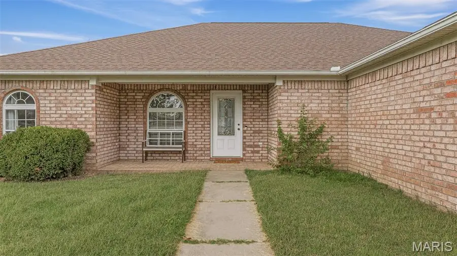 913 S Sutton Place, Kennett, MO 63857 - #3