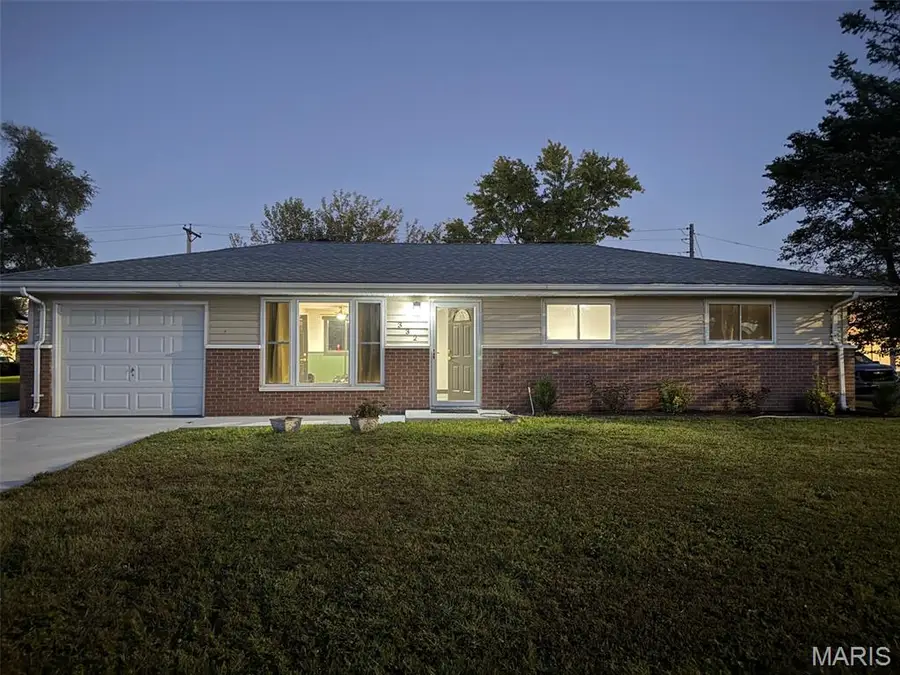 332 Joseph Drive, Fairview Heights, IL 62208 - #2
