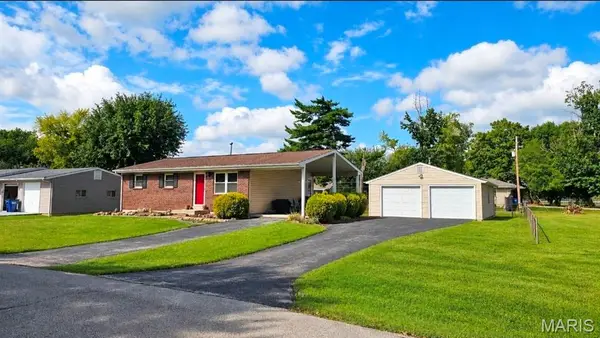 5 Oak Drive, St Peters, MO 63376