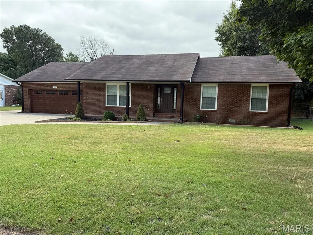 109 Clara Drive, Sikeston, MO 63801 - #1
