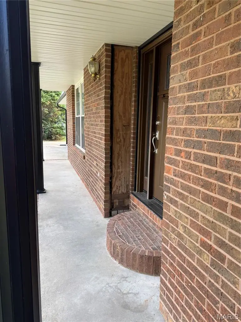 109 Clara Drive, Sikeston, MO 63801 - #3