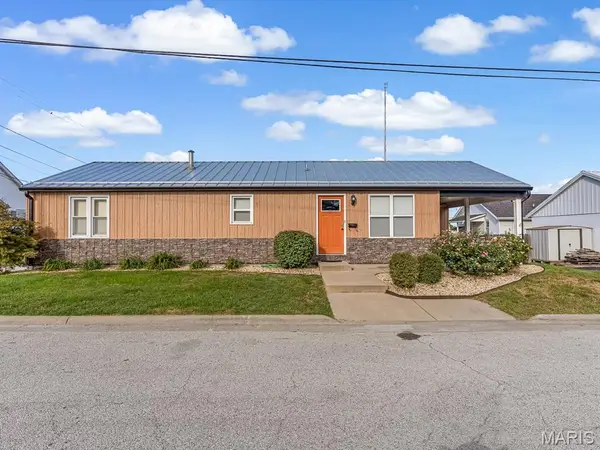 403 S Moore Street, Waterloo, IL 62298
