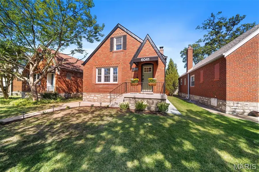 6041 Tholozan Avenue, Saint Louis, MO 63109 - #2