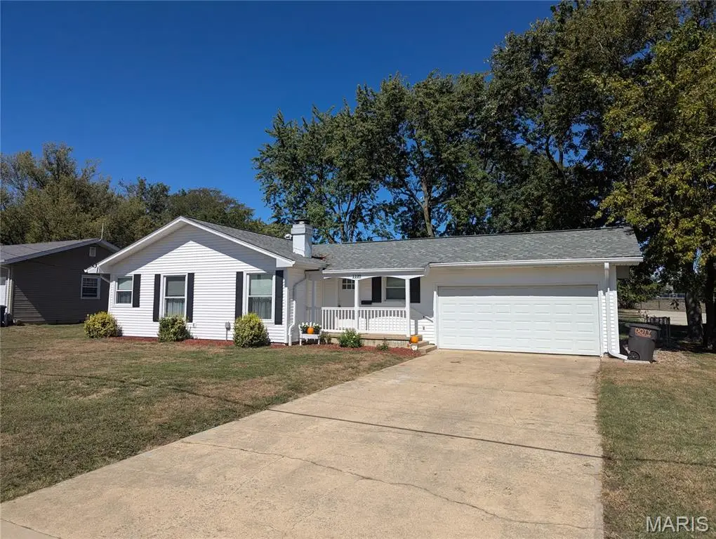 1109 Killarney Drive, Greenville, IL 62246 - #1