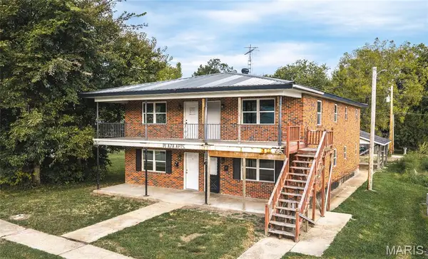 213 E Springfield Street, St James, MO 65559