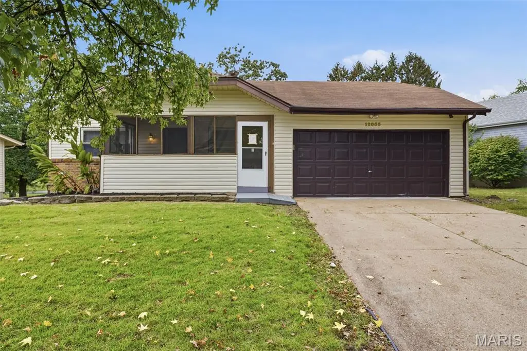 12053 La Padera, Florissant, MO 63033 - #1